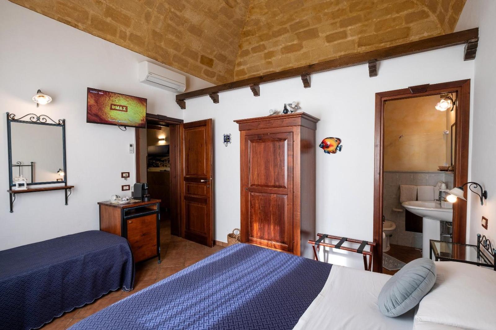 Ai Dammusi Rooms ซานวิโต โลคาโป ภายนอก รูปภาพ