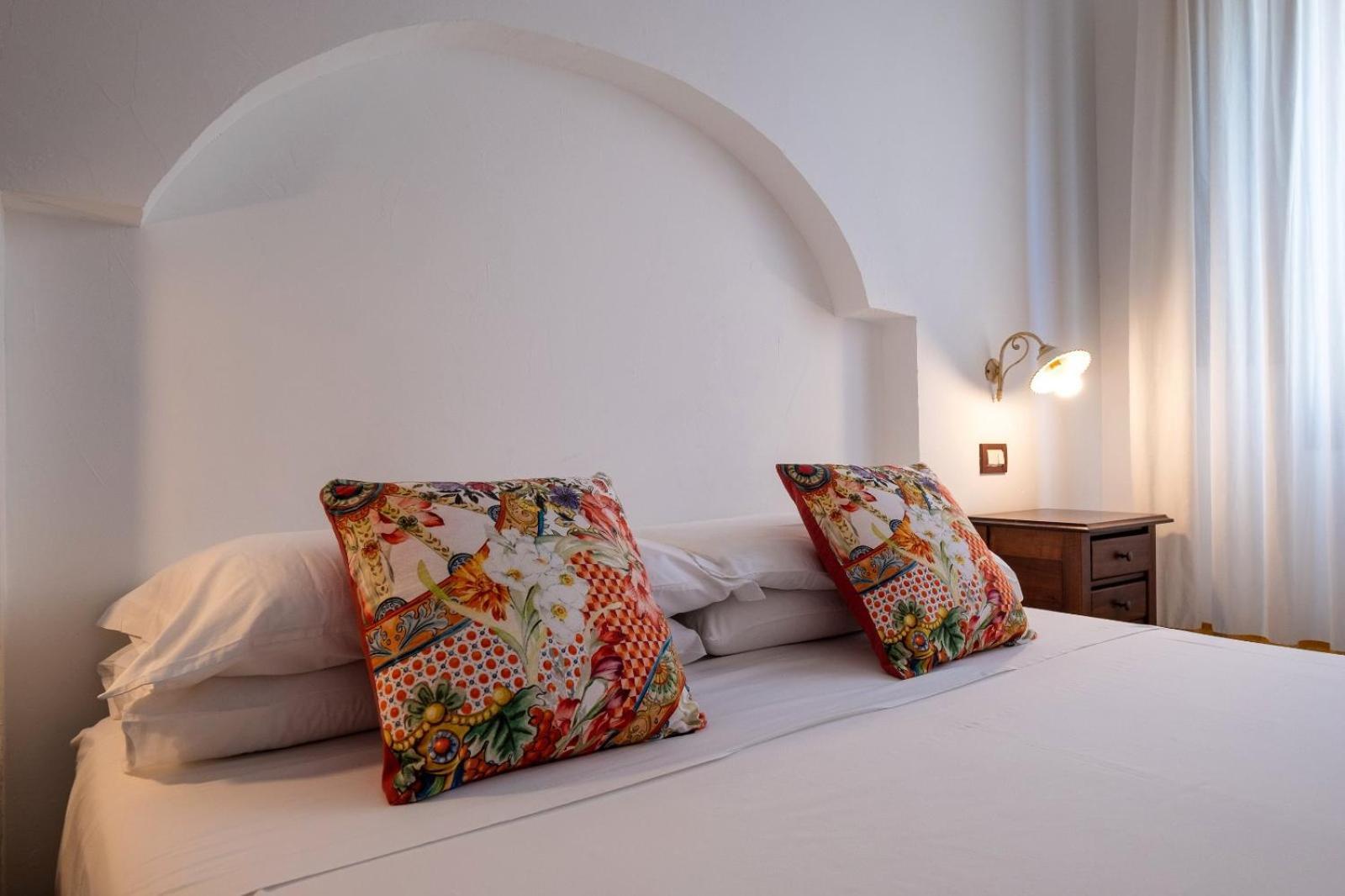 Ai Dammusi Rooms ซานวิโต โลคาโป ภายนอก รูปภาพ
